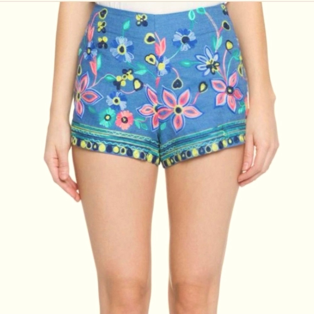 English Factory Floral Embroidered Blue Women's Shorts Size Small